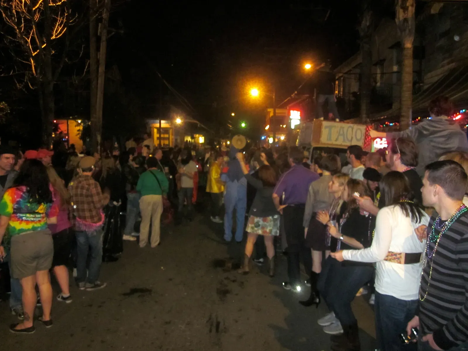 El Dorado Cantina: Organic, Late-Night, and Half-Price (Image Credits: Wikimedia)