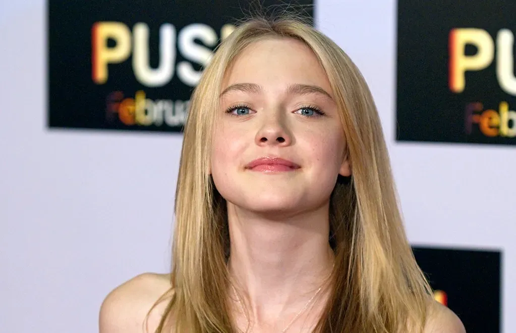 Dakota and Elle Fanning (Image Credits: Flickr)