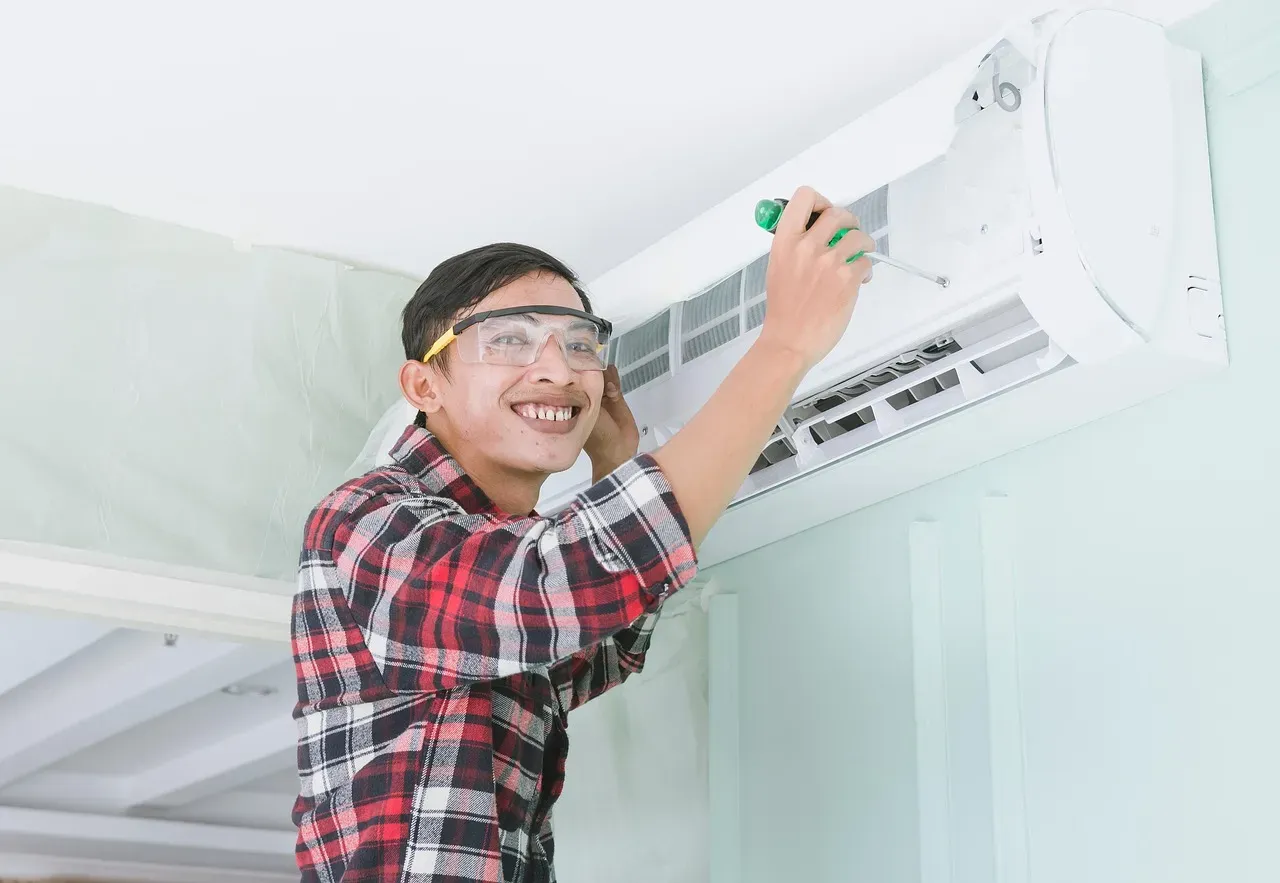 Upgrade to an Energy-Efficient AC System With Rebates (Image Credits: Pixabay)