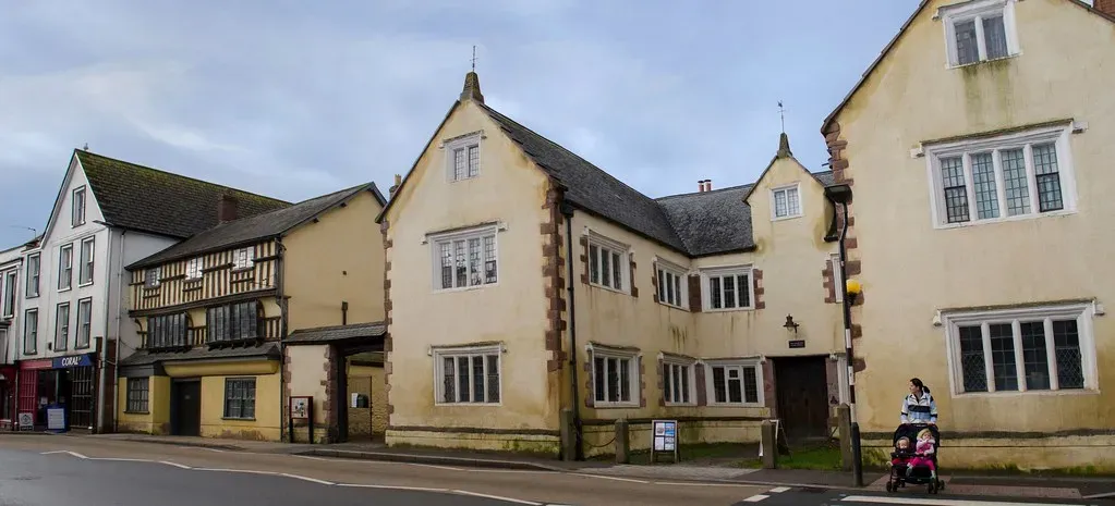 What 'As Is' Really Means for Your Wallet (Image Credits: Flickr)