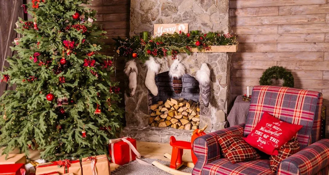 7. The WPIX Yule Log (Image Credits: Unsplash)