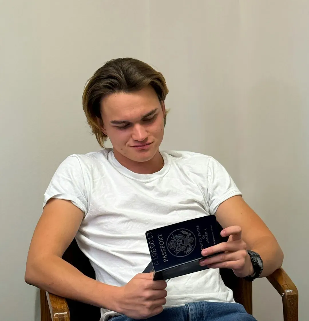 The Catcher in the Rye – Overrated Teen Angst (Image Credits: Unsplash)