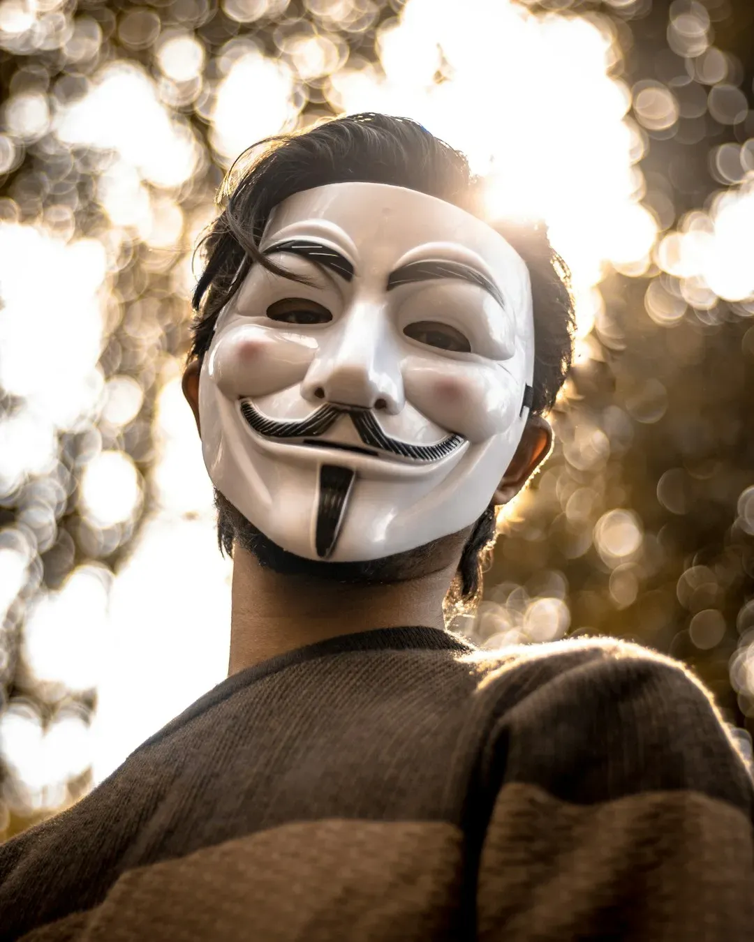 7. A Warning - Anonymous (Senior Trump Administration Official) (Image Credits: Unsplash)