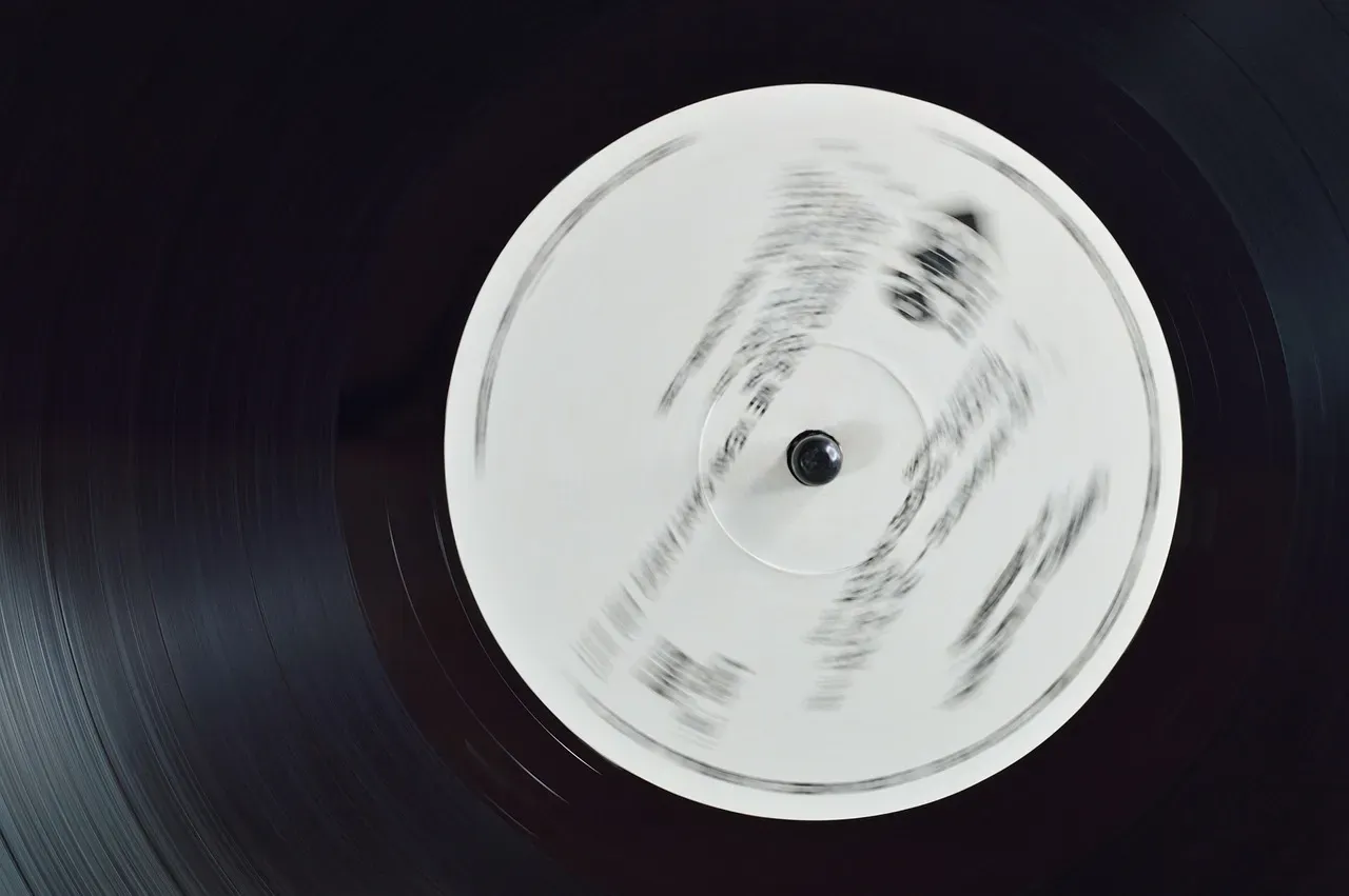 The Beatles – "The White Album" Low-Numbered UK First Pressing (1968) (Image Credits: Pixabay)