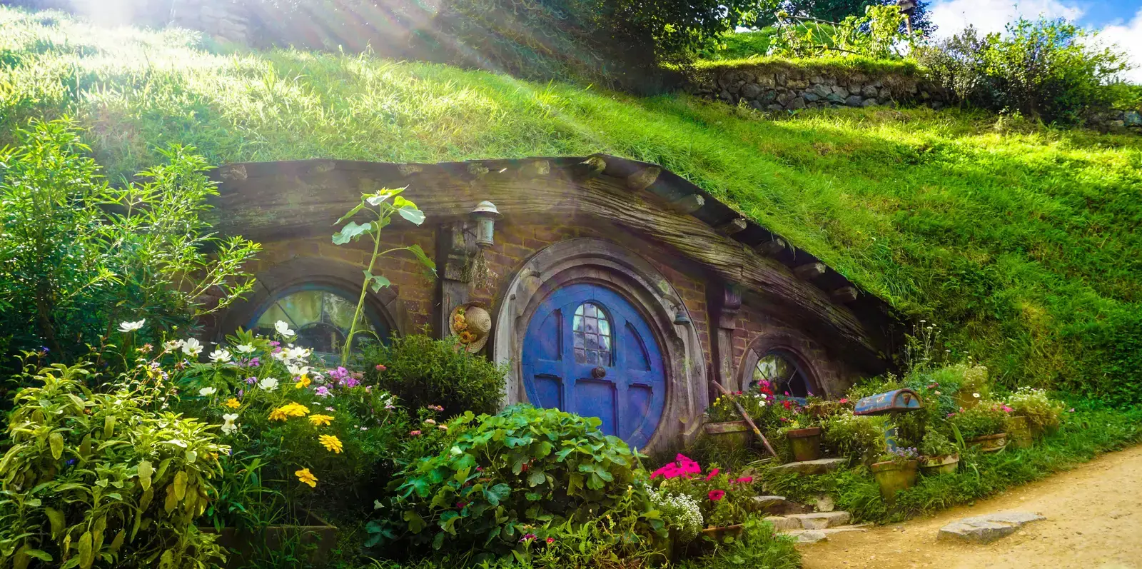 3. Hobbiton, Matamata, New Zealand – The Lord of the Rings and The Hobbit (Image Credits: Wikimedia)