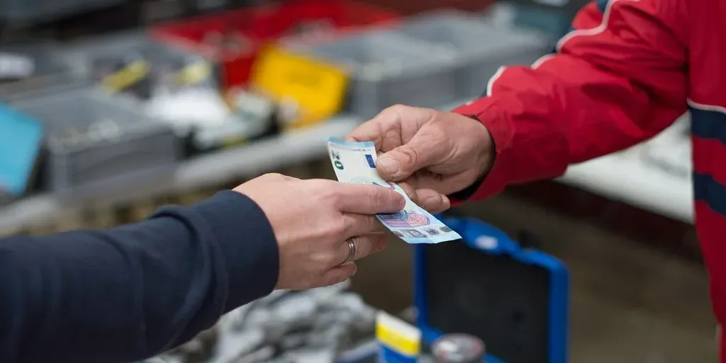 Not Negotiating or Shopping Around (Image Credits: Pixabay)