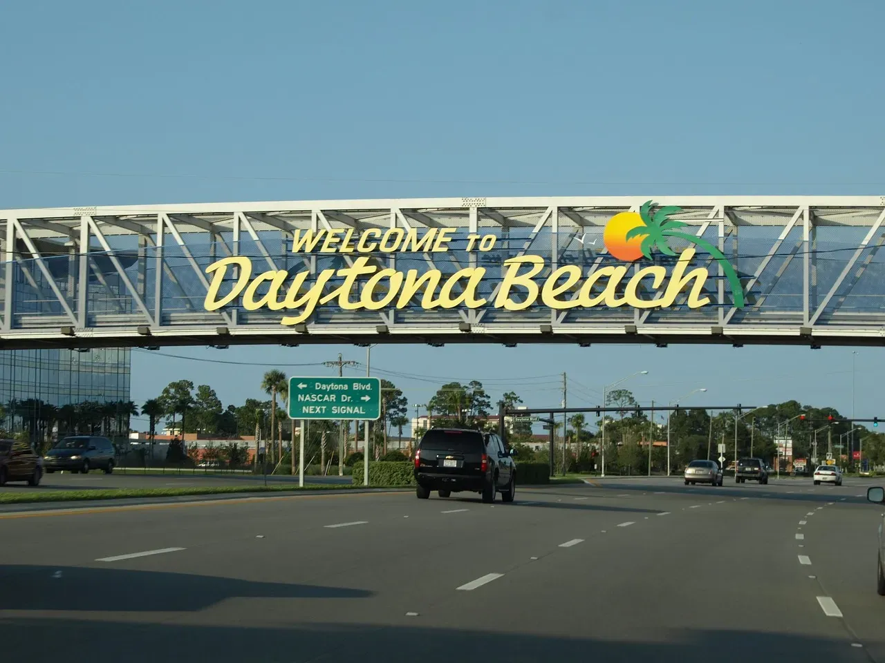 Daytona Beach, Florida: Affordable Coastal Living With Year-Round Sunshine (Image Credits: Pixabay)