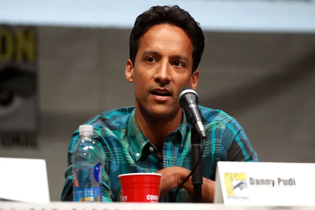 Danny Pudi as a S.H.I.E.L.D. technician in Captain America: The Winter Soldier (2014) (Gage Skidmore, Flickr, CC BY-SA 2.0)