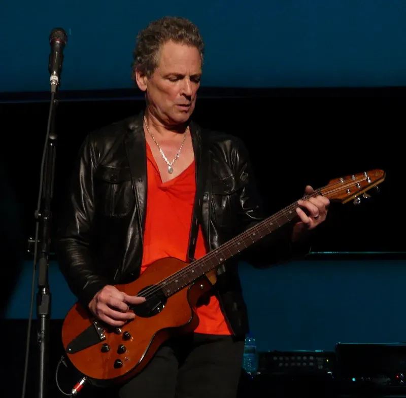 "Holiday Road" - Lindsey Buckingham (1983) (Transferred from en.wikipedia to Commons by Kropotkine_113 using CommonsHelper., CC BY 3.0)