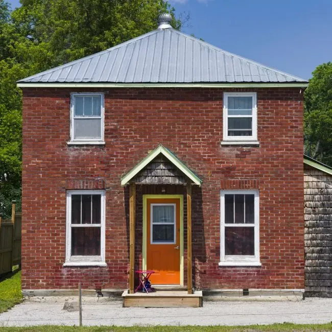 The Winslow house from Family Matters (Image Credits: Pexels)