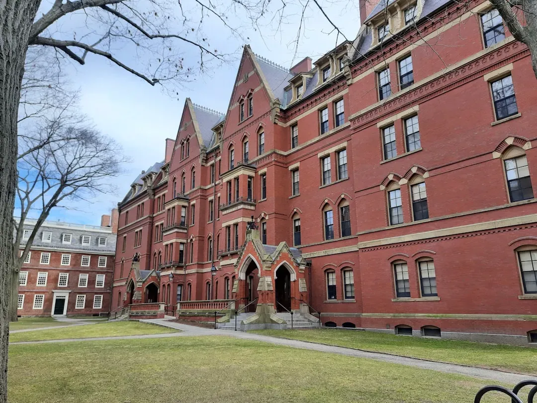 Rivers Cuomo's late-arriving Harvard English degree (Image Credits: Unsplash)