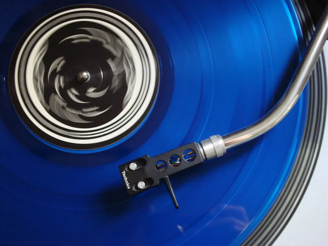 Grease (1978): second place at the box office, first place on the turntable (Image Credits: Unsplash)