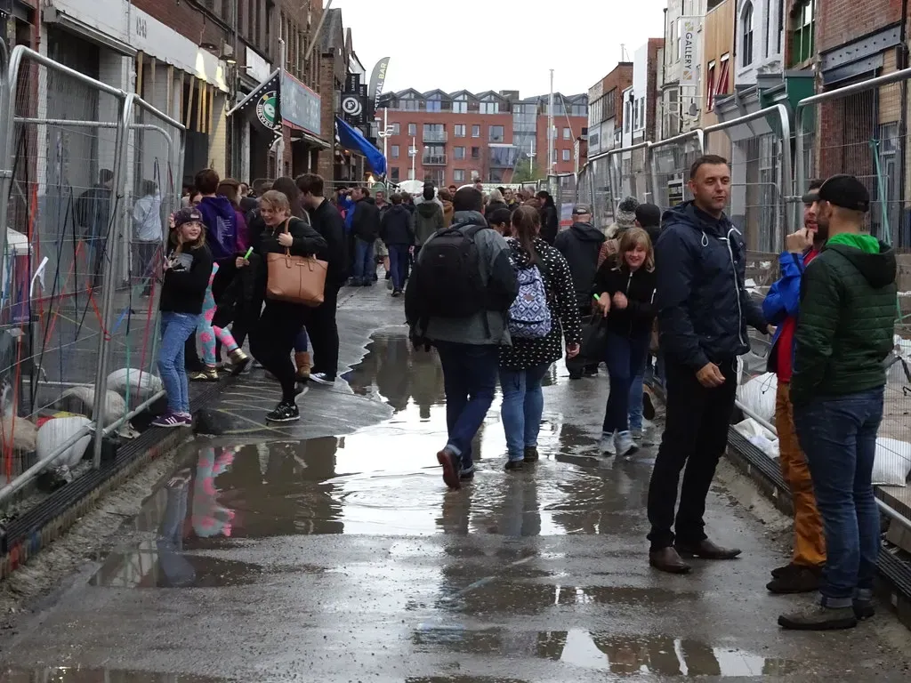 Climate Reality: Festivals Adapt to Extreme Weather (Image Credits: Flickr)