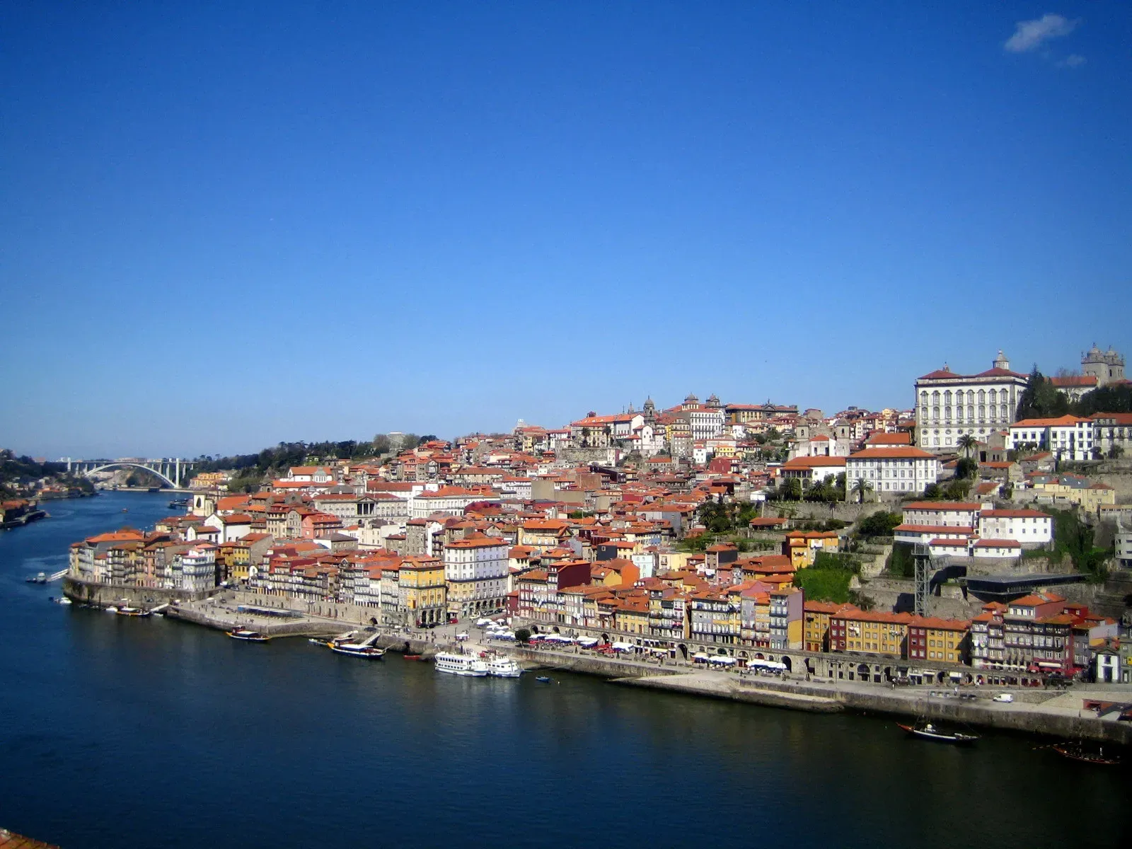 Porto, Portugal (Image Credits: Wikimedia)