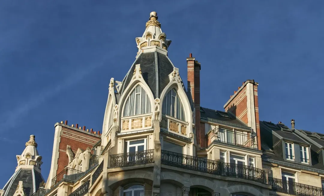 The Oviatt Penthouse: Art Deco Rooftop Glamour Above the City (Image Credits: Unsplash)