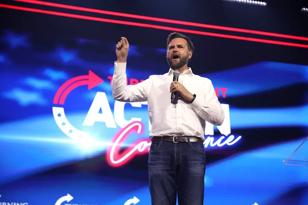 8. Hillbilly Elegy by J.D. Vance (2016): The Dream's Forgotten Country (Gage Skidmore, Flickr, CC BY-SA 2.0)