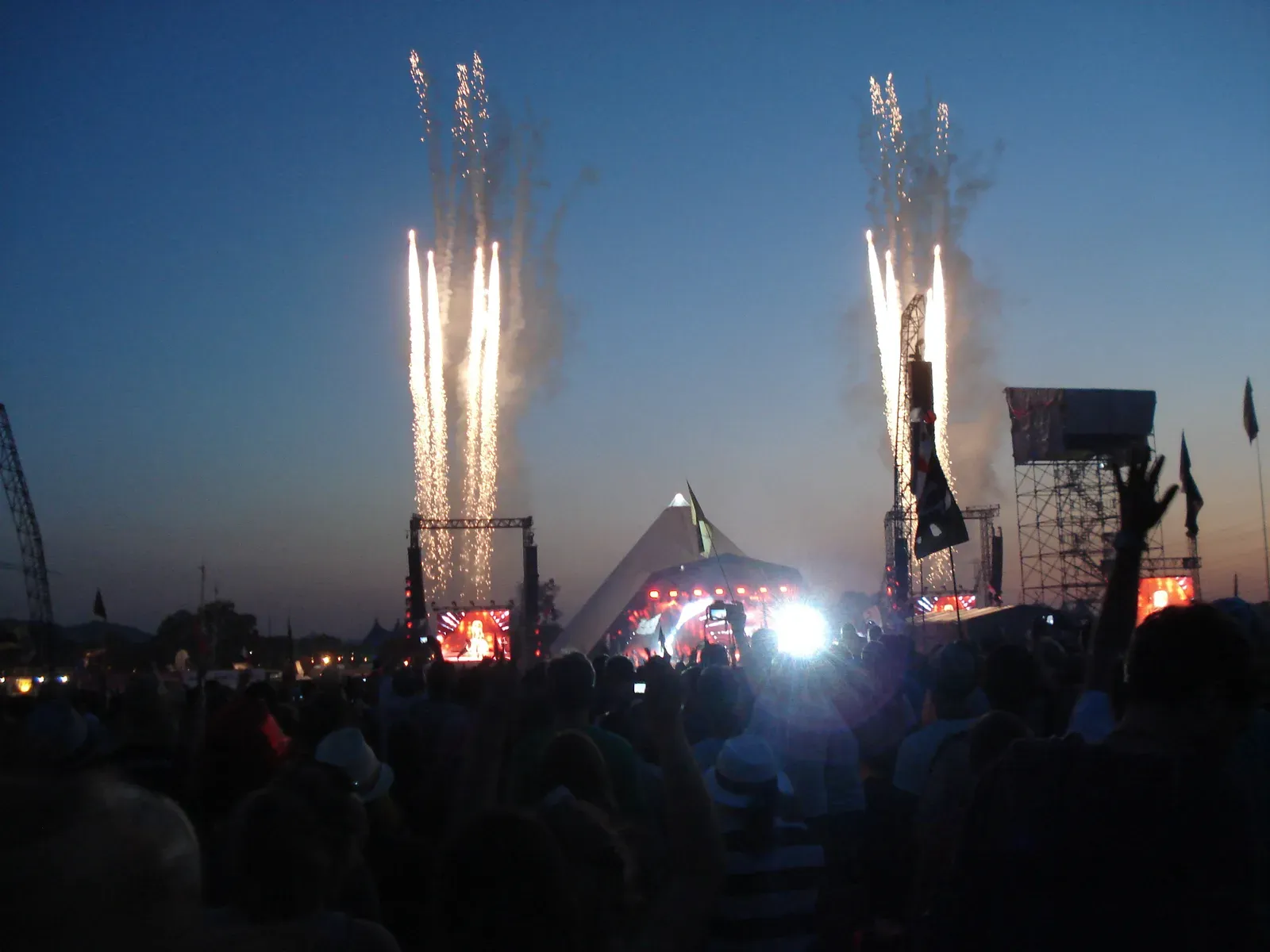 7. Glastonbury 2011 - U2, Coldplay, and Queen Bey's Crown (By Fraser Reid, CC BY 2.0)
