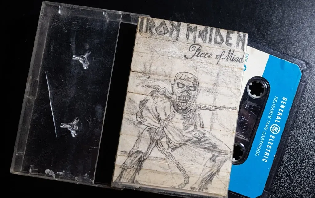 4. Iron Maiden - Somewhere in Time (1986): 30+ Secrets in One Painting (Image Credits: Flickr)