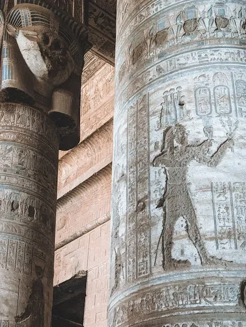 1. R2-D2 and C-3PO Carved Into the Walls of Raiders of the Lost Ark (Image Credits: Pexels)