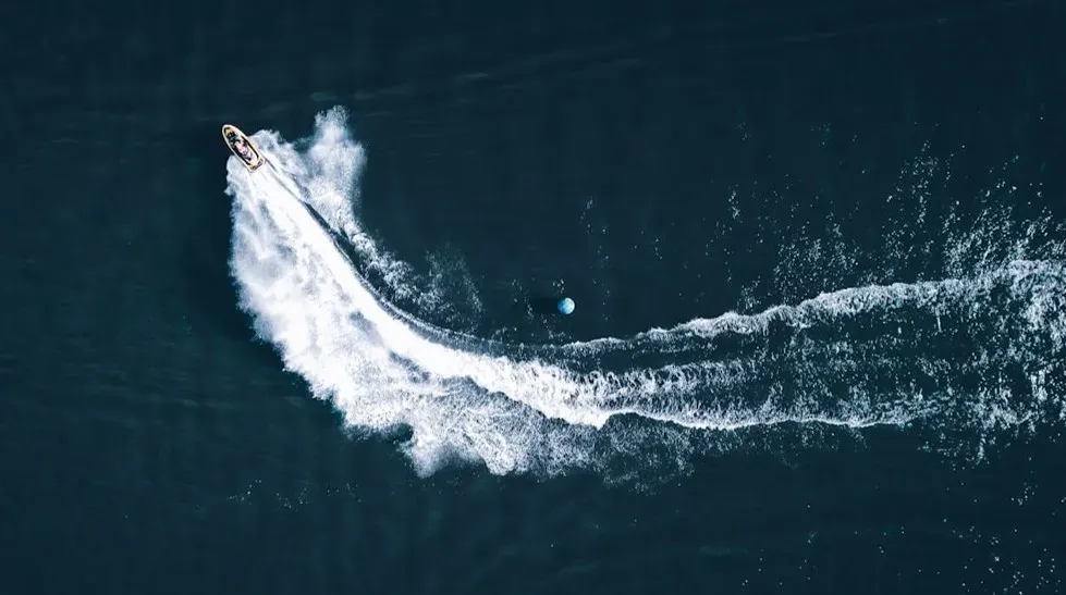 3. Speed 2: Cruise Control (1997) (Image Credits: Unsplash)