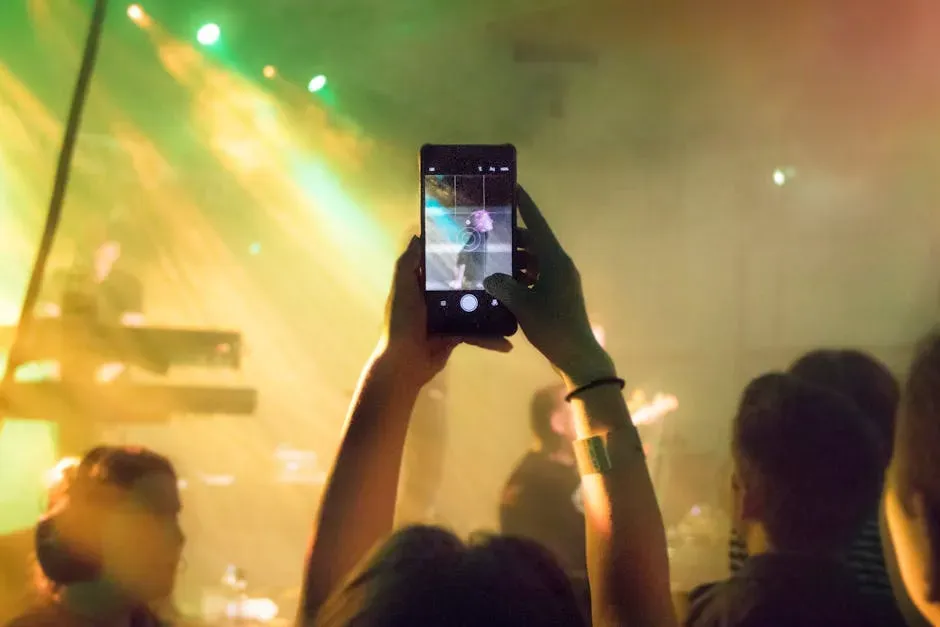 3. Avoiding Social Media or Treating It as Beneath Them (Image Credits: Pexels)
