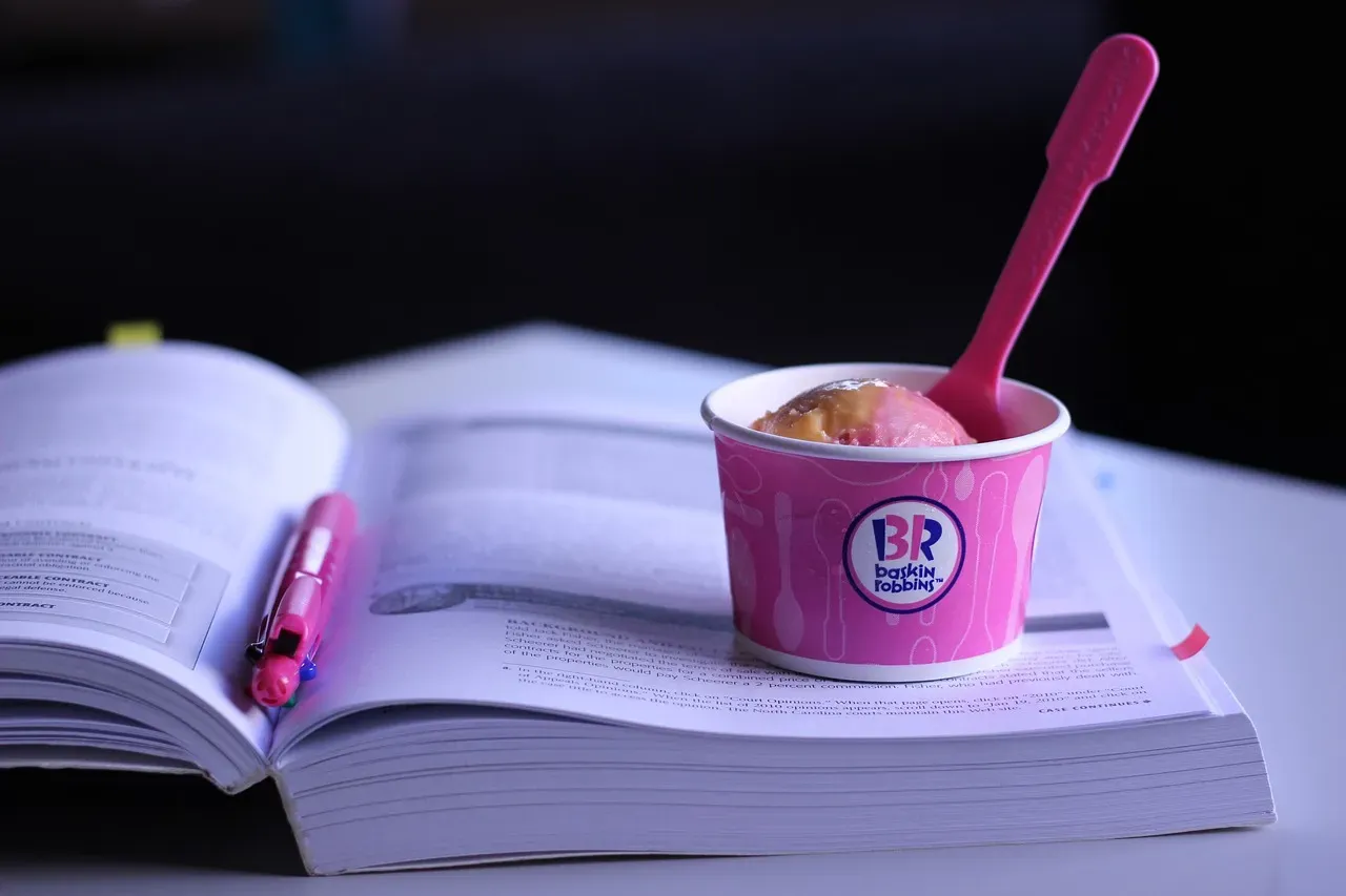 4. Baskin-Robbins – The Number You Almost Missed (Image Credits: Pixabay)