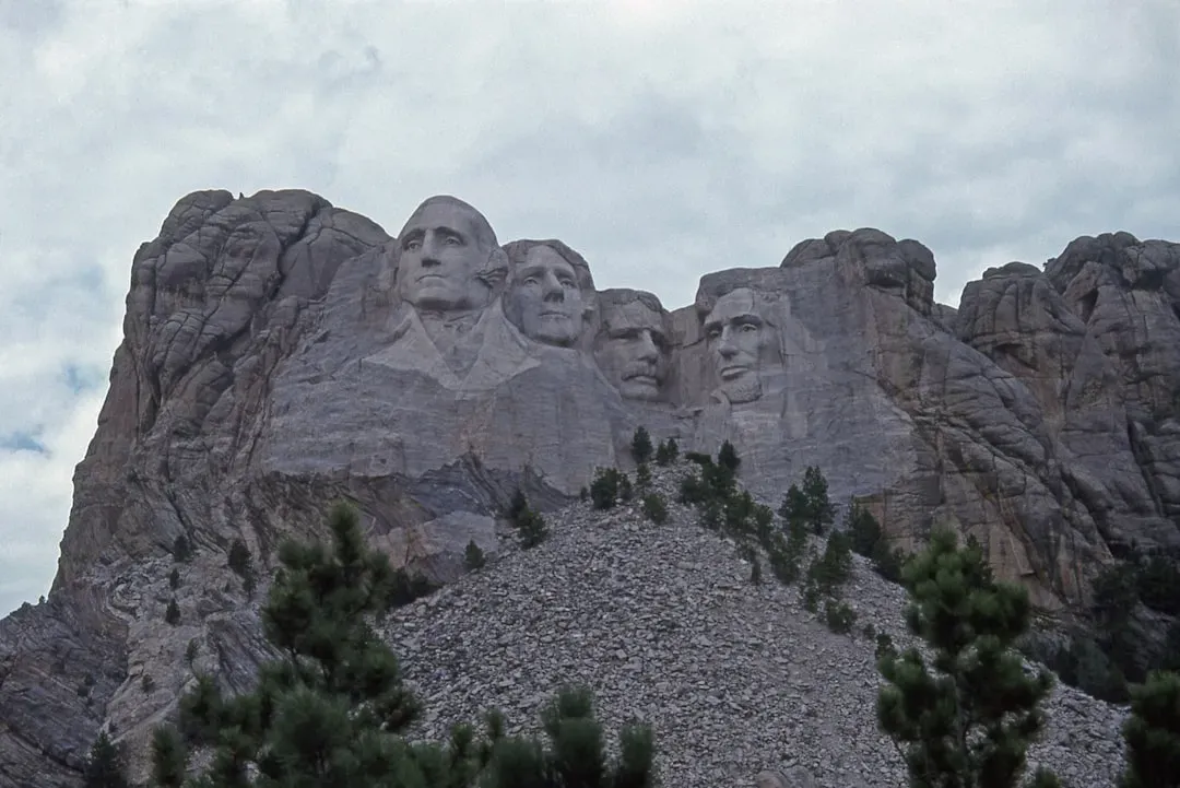 Mount Rushmore Was Supposed to Feature Full Bodies (Image Credits: Unsplash)