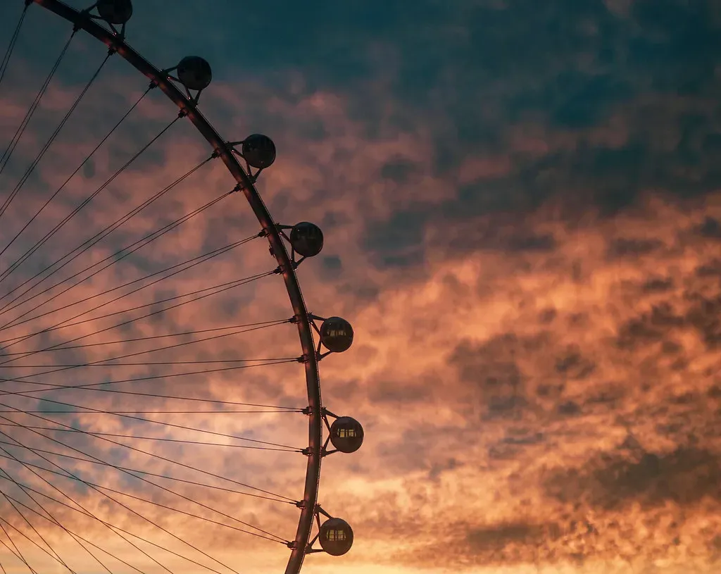 Neighbors Are Split Right Down the Middle (iessi, Flickr, CC BY 2.0)