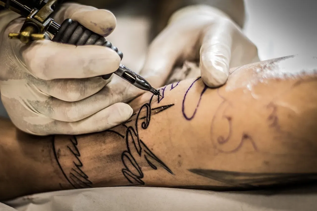 The Auschwitz Number: A Tattoo Forced on Survivors, Now Reclaimed by Their Descendants (Image Credits: Pixabay)