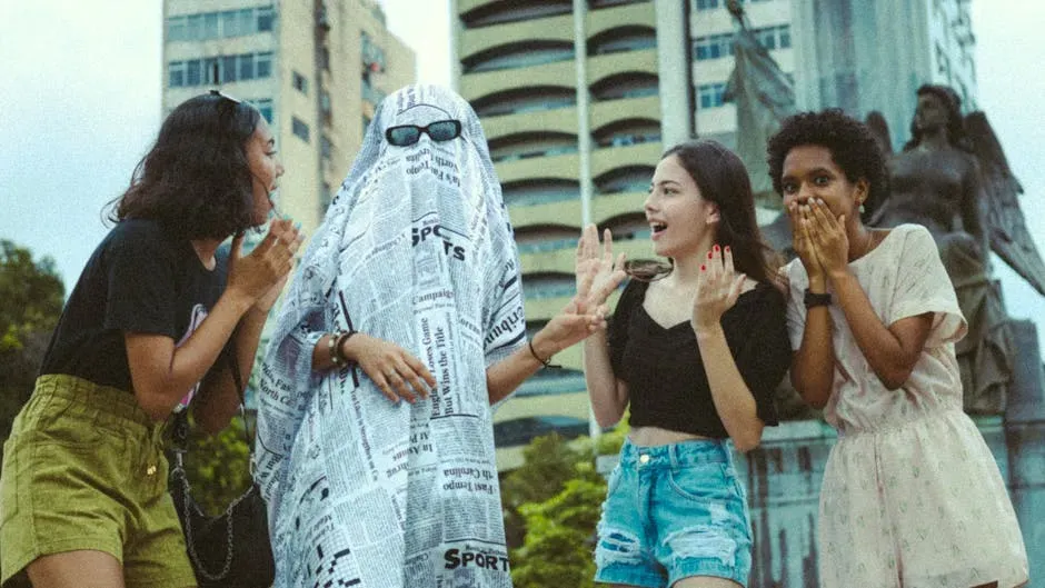 Ghosting Beyond Dating: It's Now Everywhere (Image Credits: Pexels)