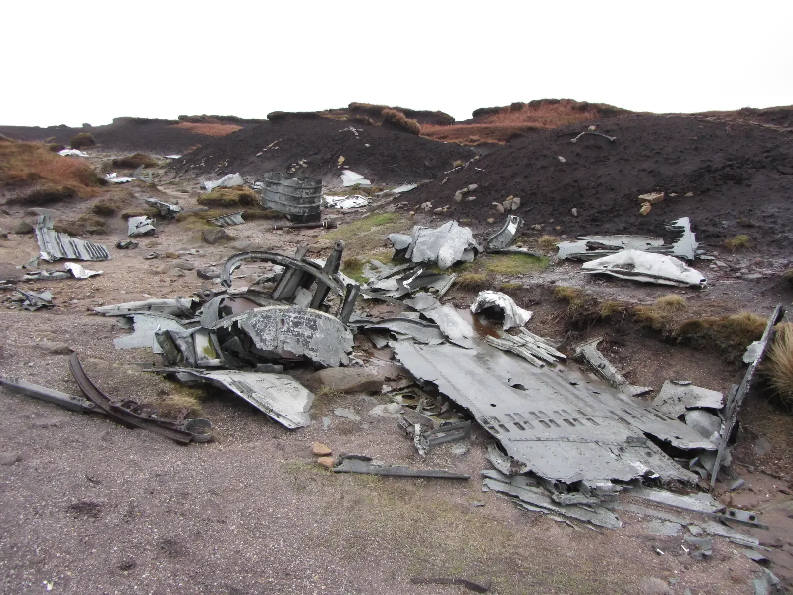 7. The Goldsboro Nuclear Accident: America Nearly Bombed Itself (Geograph Britain and Ireland, CC BY-SA 2.0)