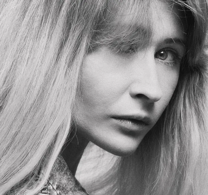 Joni Mitchell Missed It but Wrote the Anthem (Image Credits: Pexels)