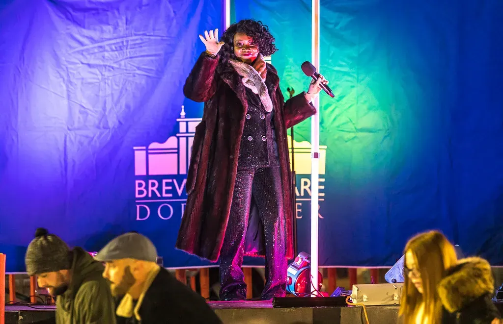 Whitney Houston: The Voice That Defined a Generation (Image Credits: Flickr)