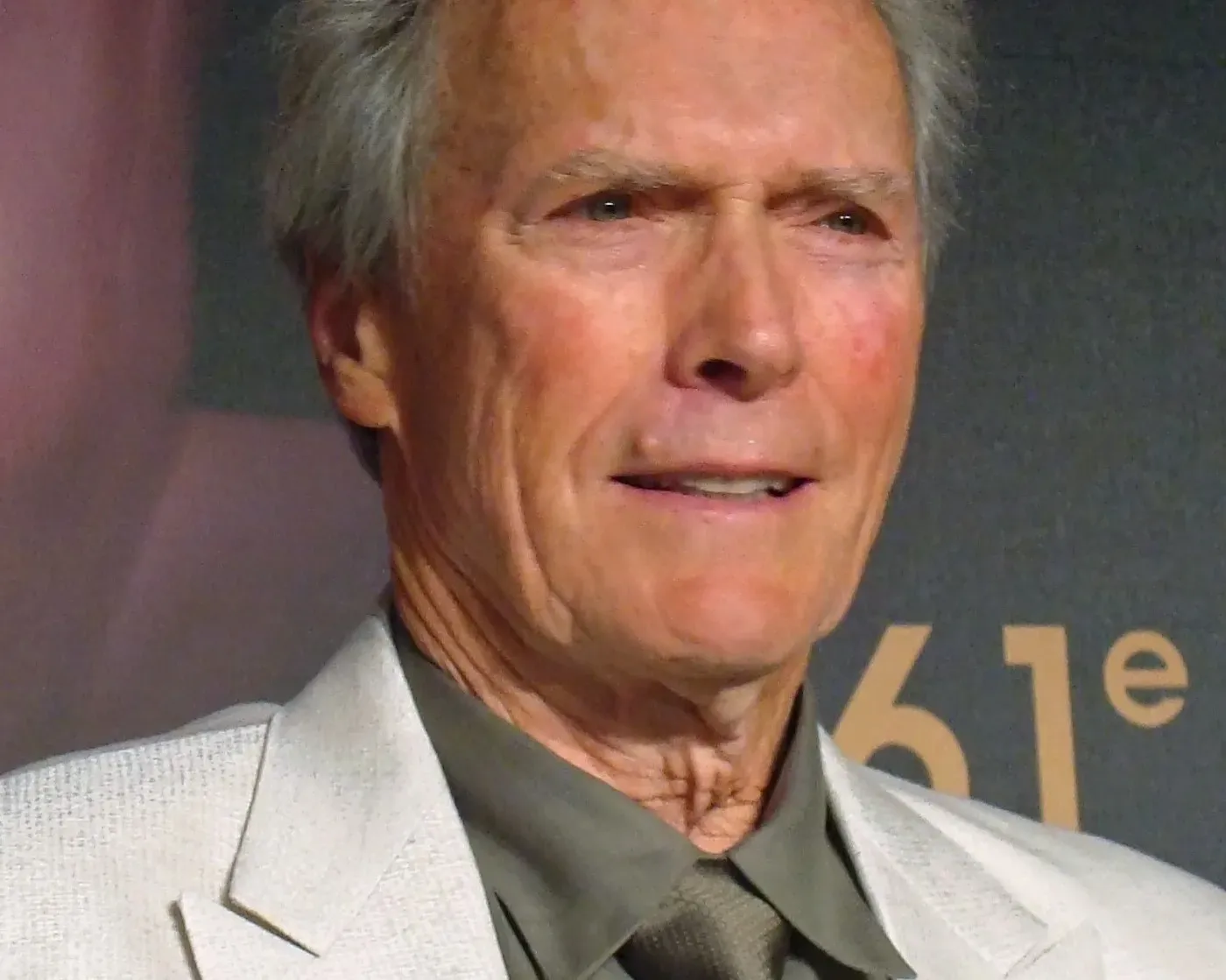 Clint Eastwood and the real heroes playing themselves (Image Credits: Wikimedia)