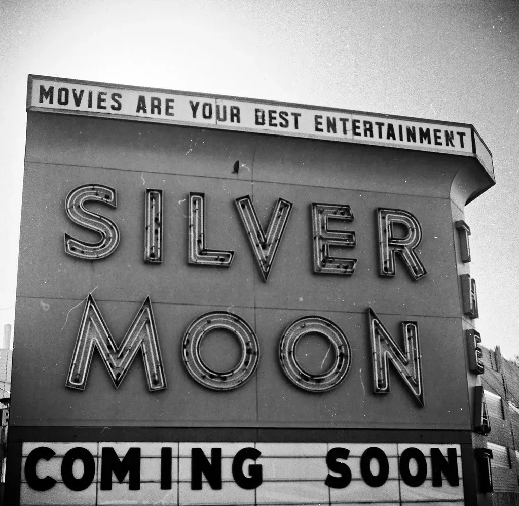 Silver Moon Drive-In, Lakeland, Florida (LOLren, Flickr, CC BY 2.0)
