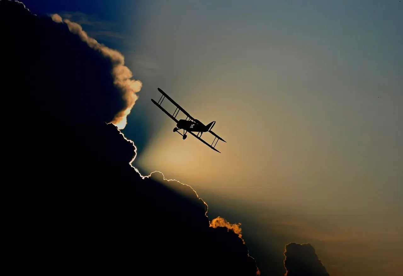 The Disappearance of Amelia Earhart (Image Credits: Pixabay)