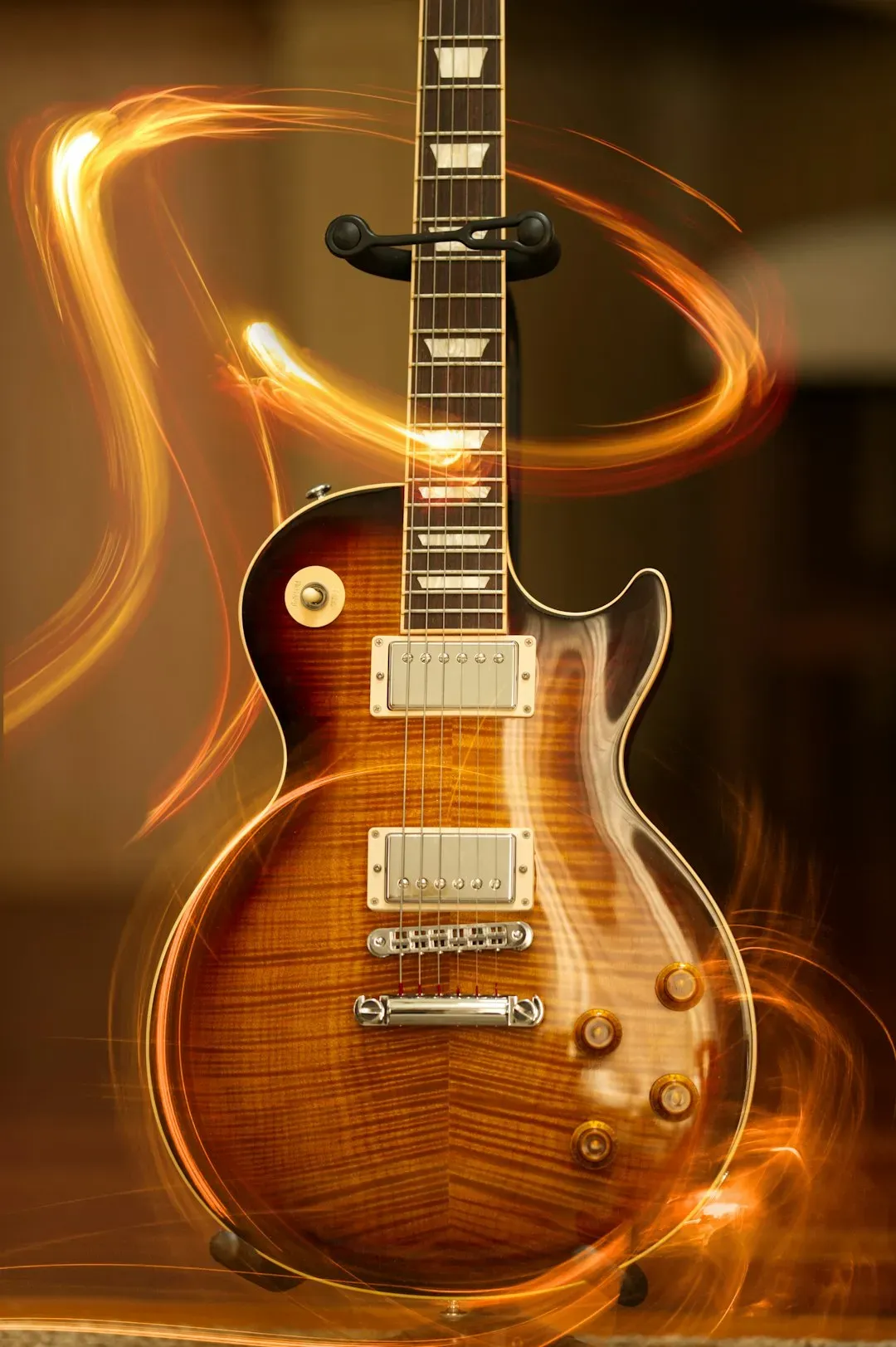 Les Paul: The Wizard Behind Multi-Track Recording (Image Credits: Unsplash)