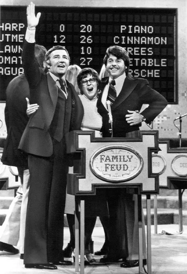 Family Feud (eBay item
photo front

photo back, Public domain)