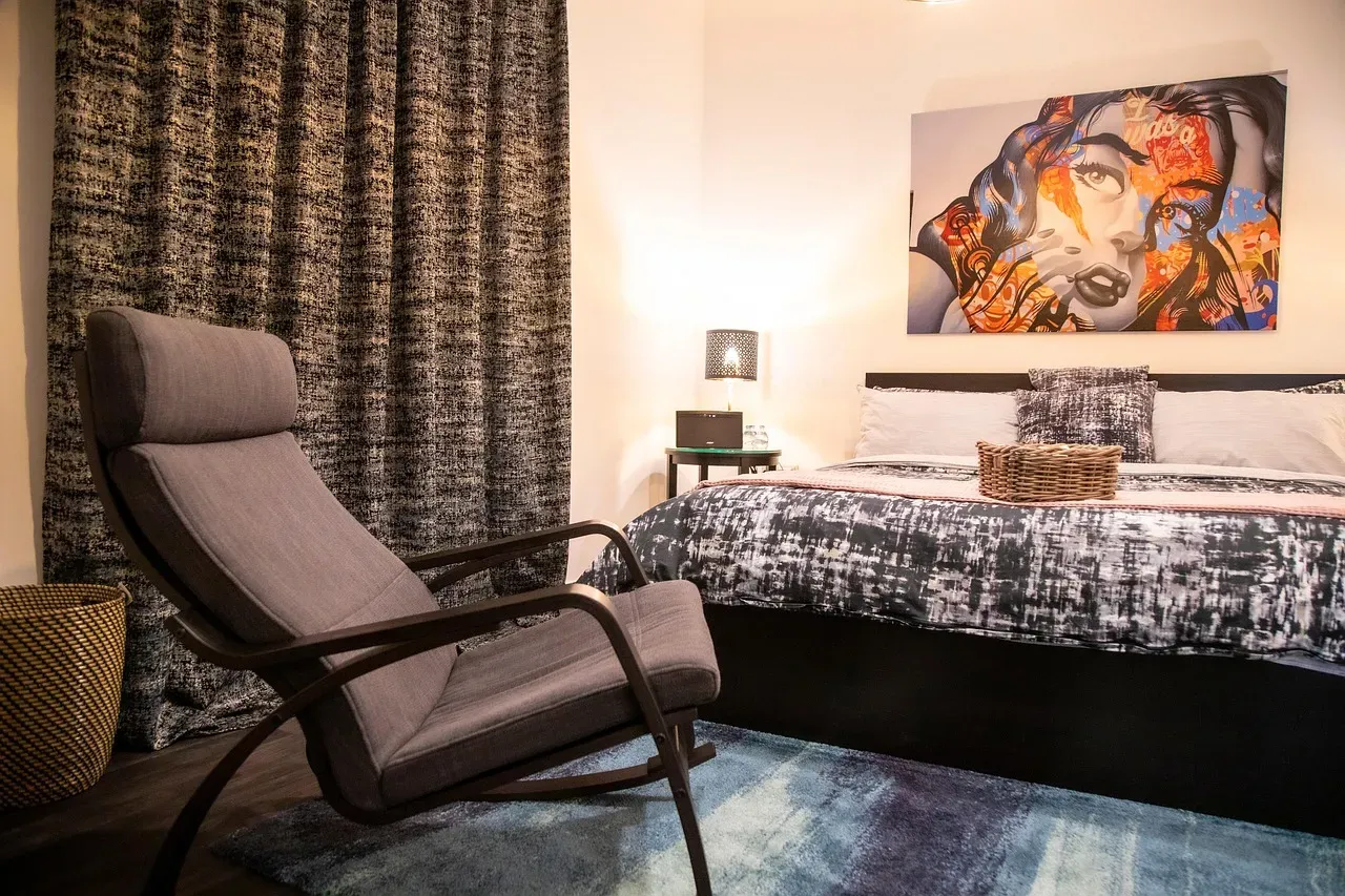 Airbnb: Renting Air Mattresses to Revolutionizing Travel (Image Credits: Pixabay)