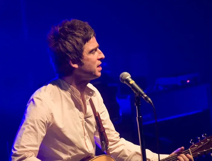 7. Supersonic by Oasis (Image Credits: Wikimedia)