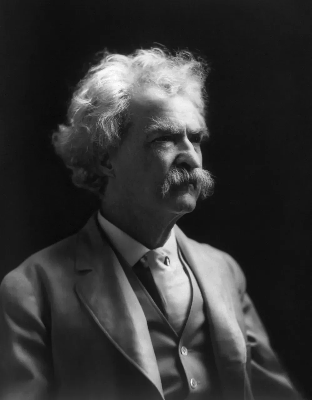 1. Mark Twain (Samuel Langhorne Clemens) (Image Credits: Pixabay)