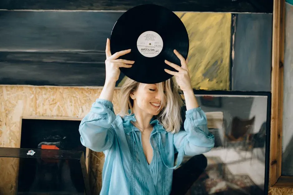 RIAA Gold and Platinum Record Awards (Image Credits: Pexels)