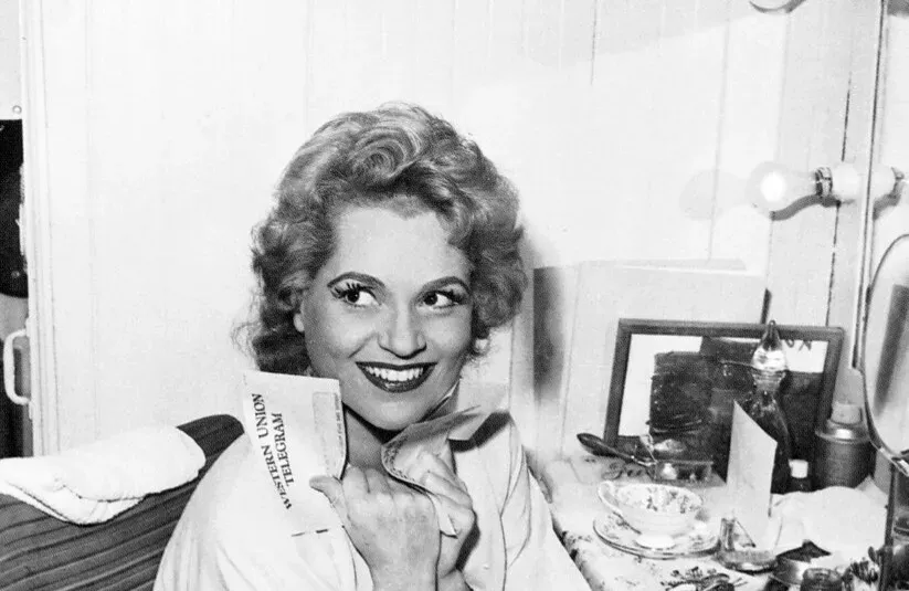 Judy Holliday's speech that nobody outside the room heard (Image Credits: Flickr)