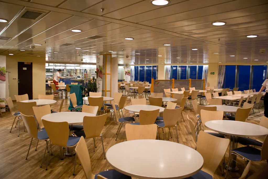 Consumers Are Actively Choosing Convenience Over Crowds (vauvau, Flickr, CC BY 2.0)