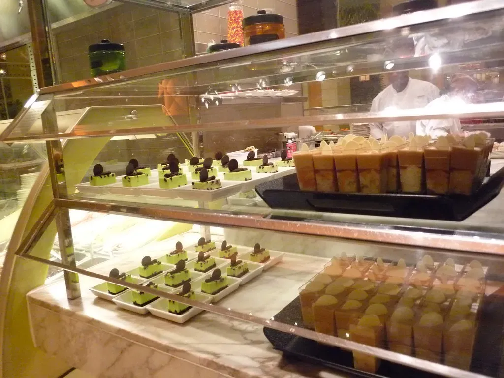 The Buffet Era Is Officially Over (kennejima, Flickr, CC BY 2.0)