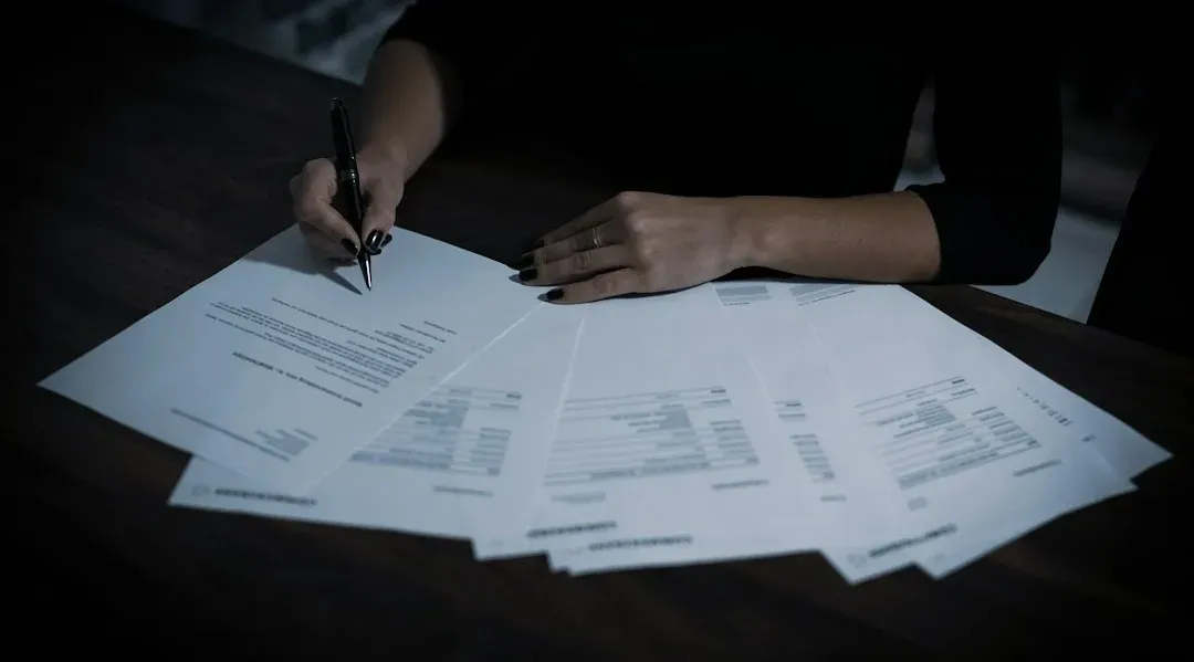 Why some actors still prefer the guaranteed check (Image Credits: Unsplash)