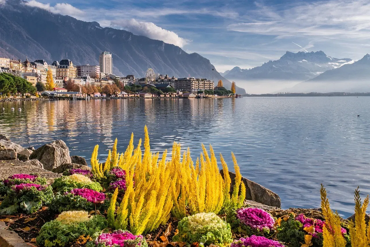 A chance encounter in the Swiss mountains (Image Credits: Pixabay)