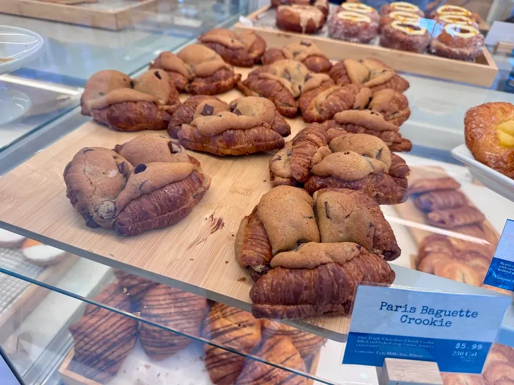 Crookie: The Parisian Hybrid Taking Over (Image Credits: Flickr)