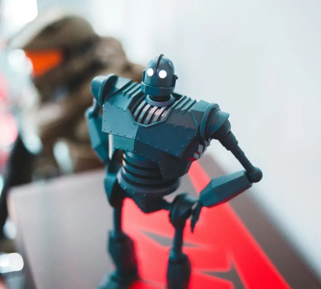 8. The Iron Giant (1999) (Image Credits: Unsplash)