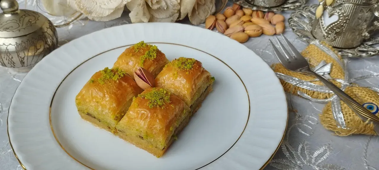 Baklava at Middle Eastern Festivals (Image Credits: Pixabay)